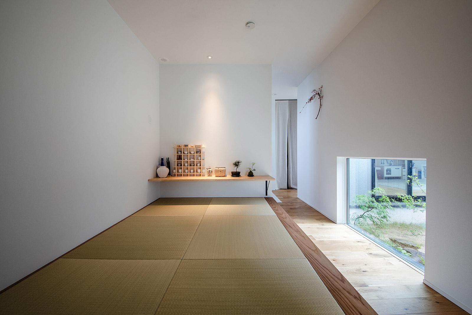 外出するより居心地いい、中庭のあるロの字型の平屋