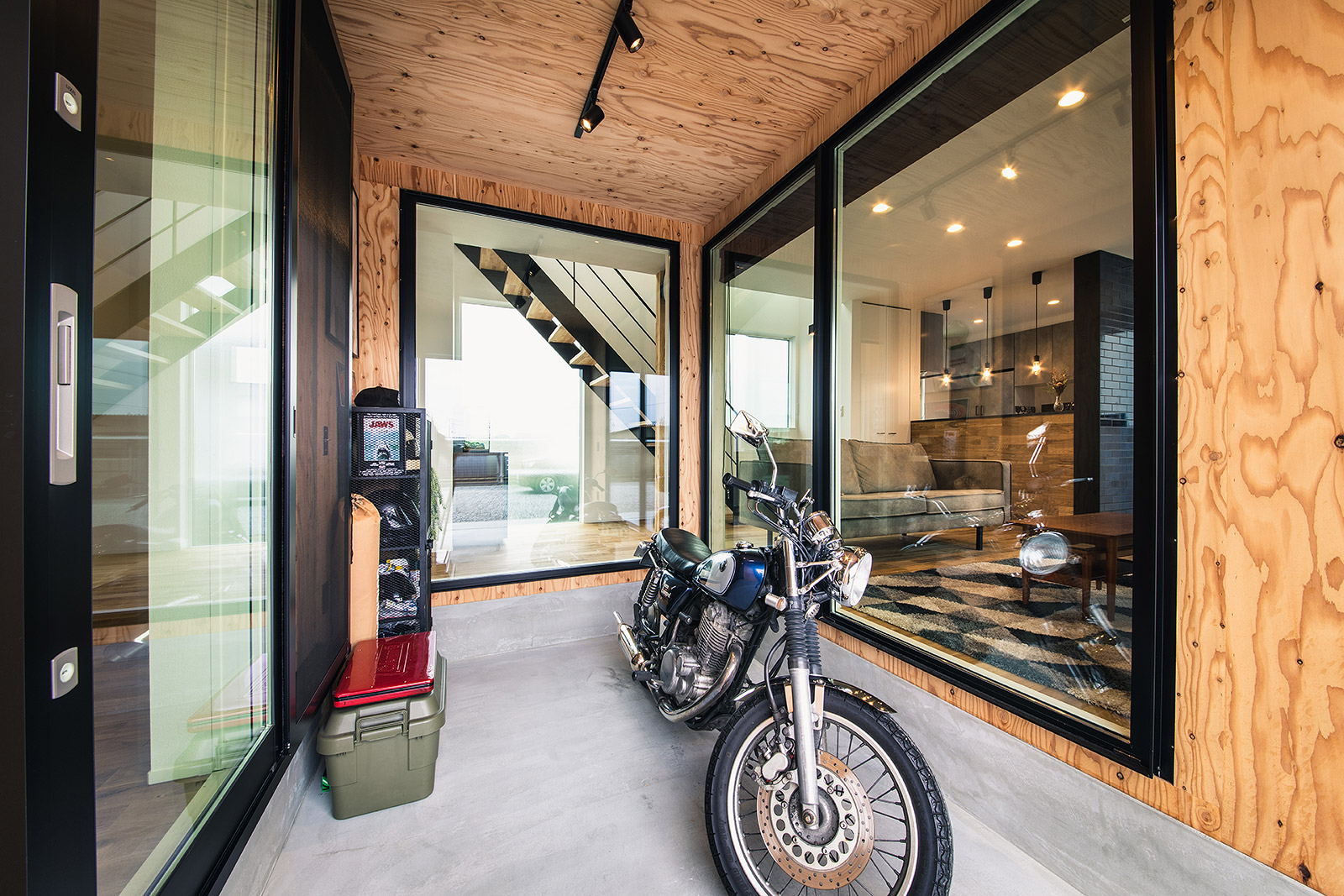 念願だったバイクガレージのある家