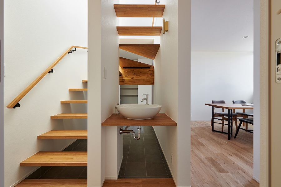 2階リビングで実現した明るい家に大満足です！