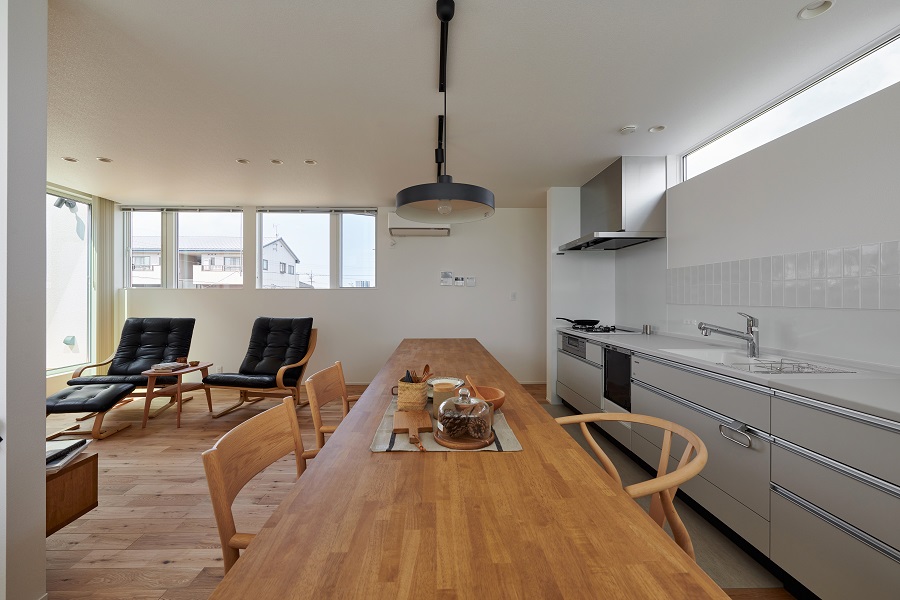 2階リビングで実現した明るい家に大満足です！