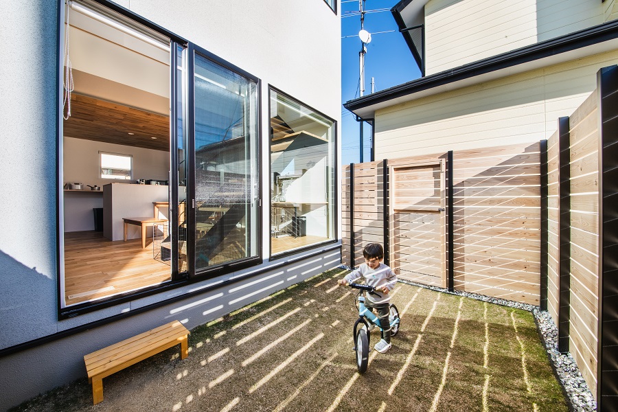 カーテンレスで快適な省エネの家