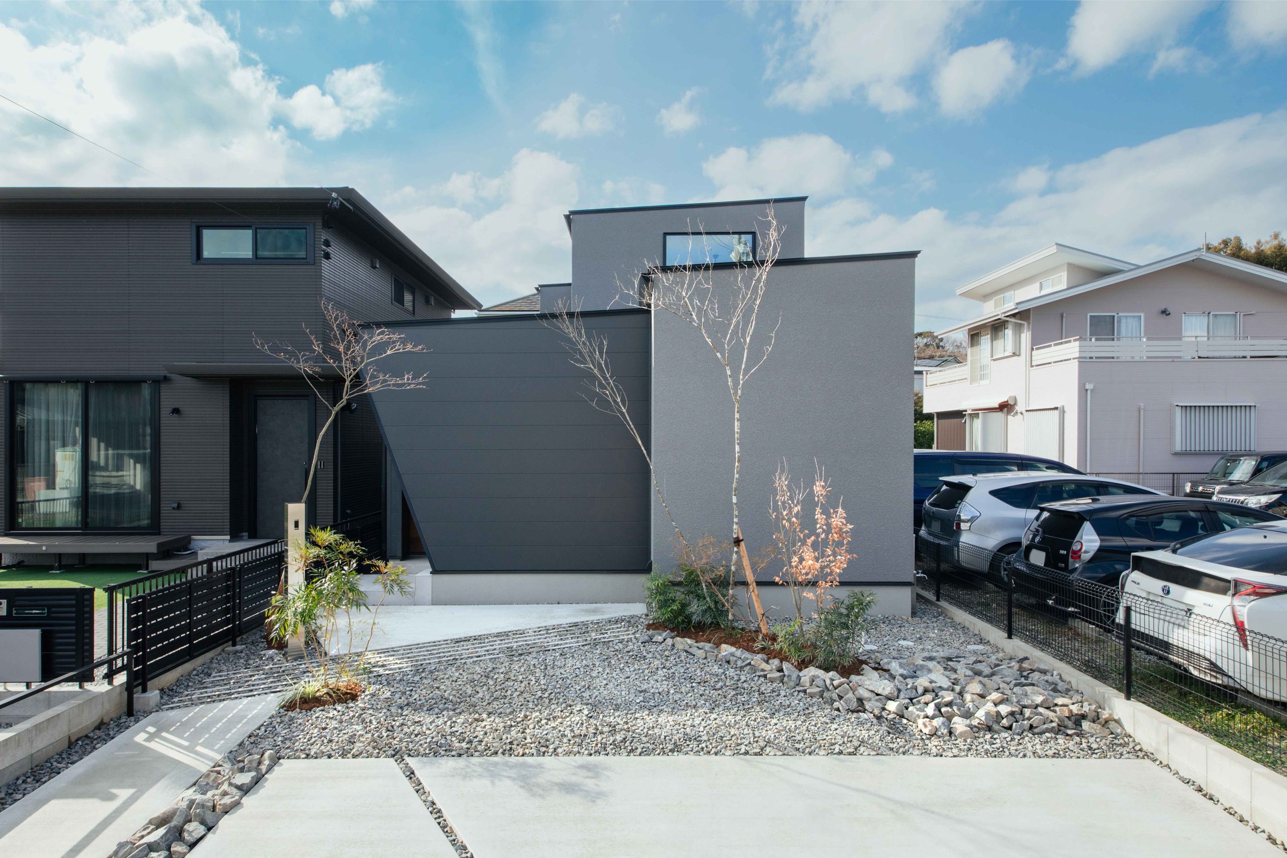 カーテンレスで開放的に暮らせる中庭のあるお家