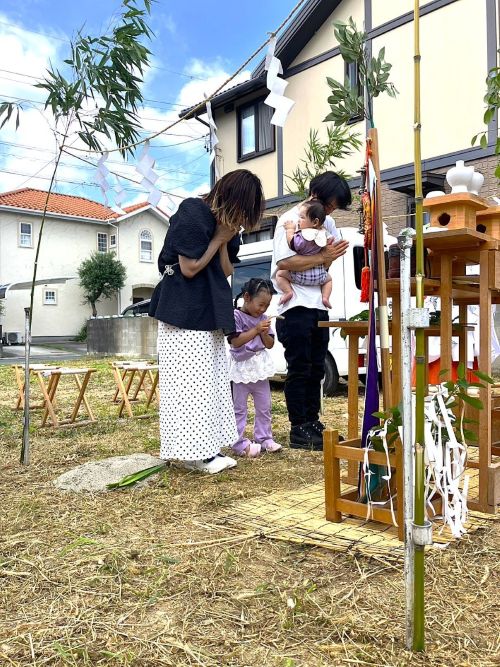 晴れやかな空のもと、S様邸の地鎮祭を執り行いました！